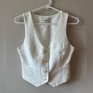 Selling SOLD OUT ARITZIA VEST!!!!